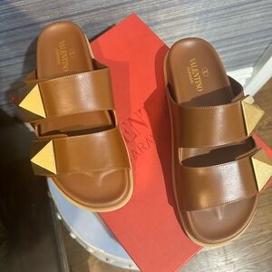 Valentino slides-new with box